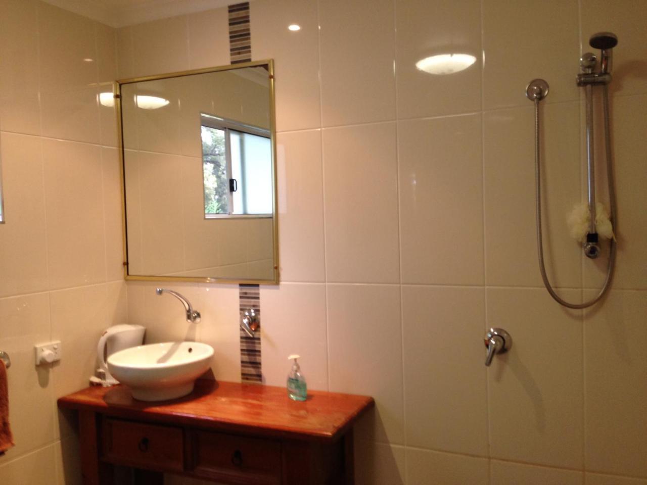 דובו Bulwarra Bed & Breakfast מראה חיצוני תמונה