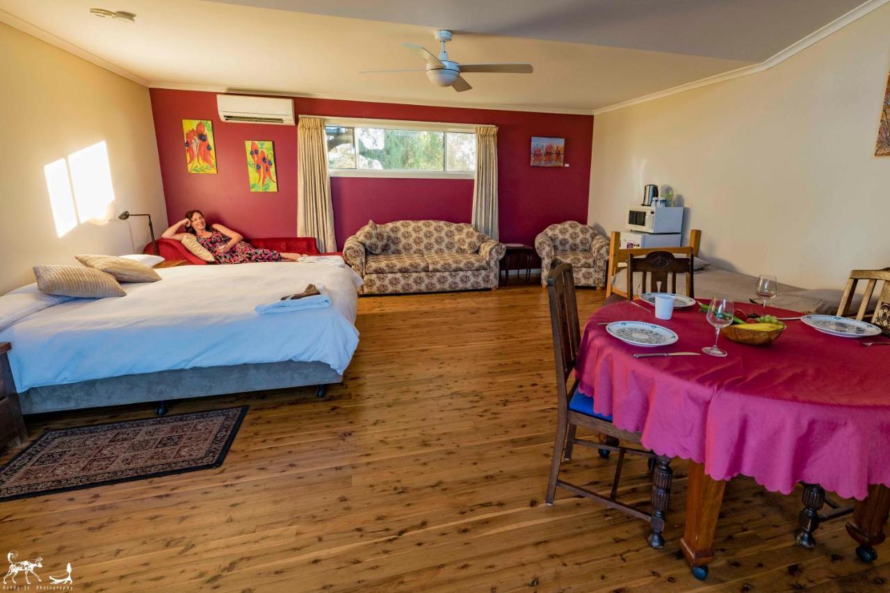 דובו Bulwarra Bed & Breakfast מראה חיצוני תמונה